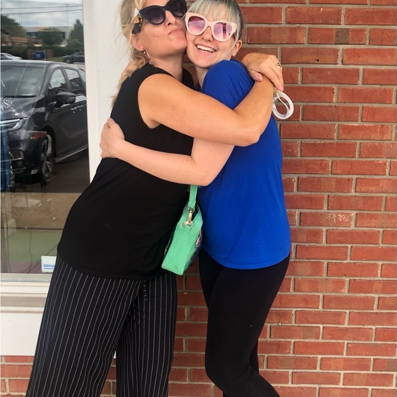 CLOSET CLEAN OUT is more fun with FRIENDS! Like this Listing TODAY  3:30 EST - Picture 9 of 16